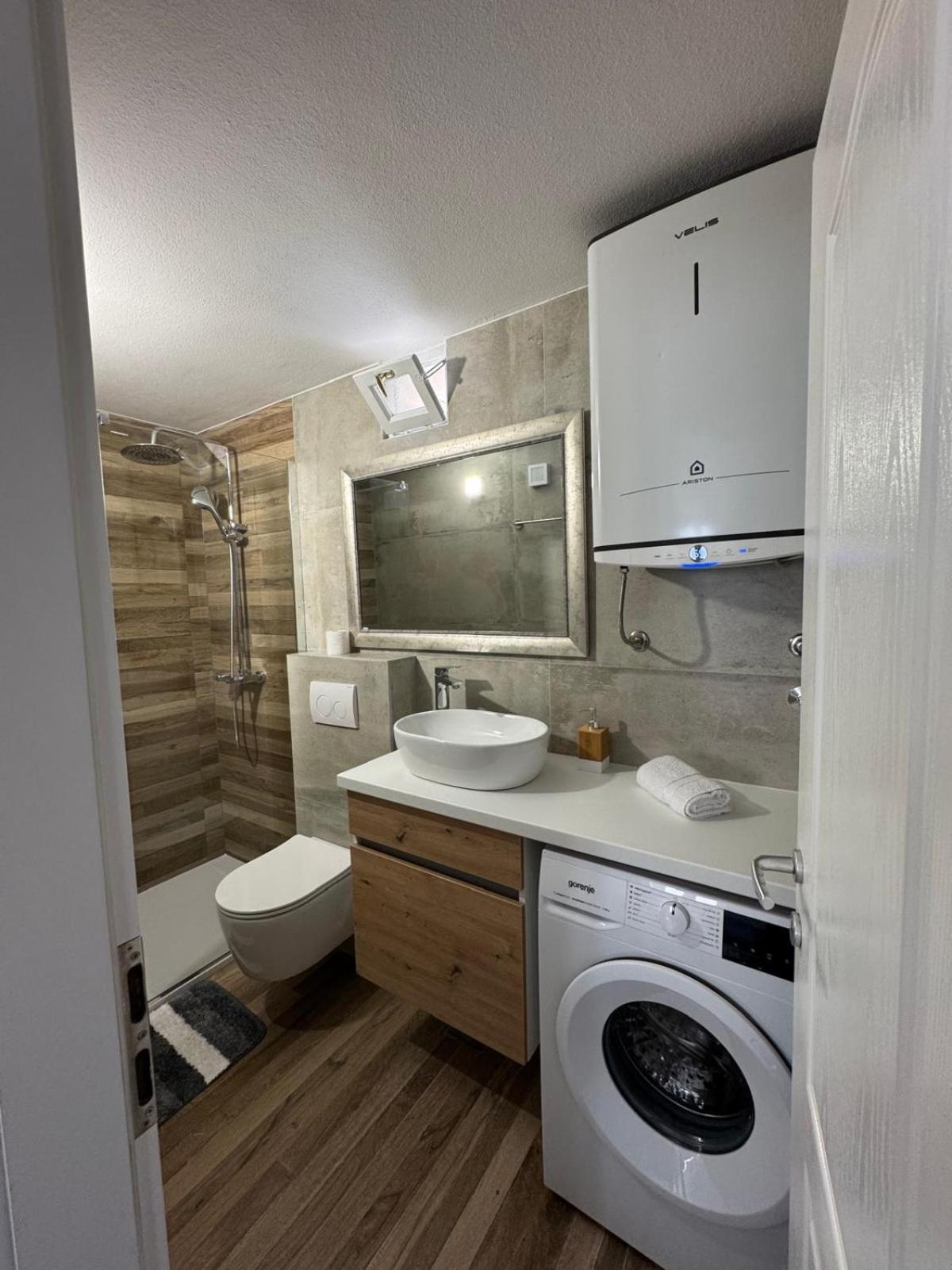 Apartments Bepina- 5 Mins From The Center Split Exterior foto