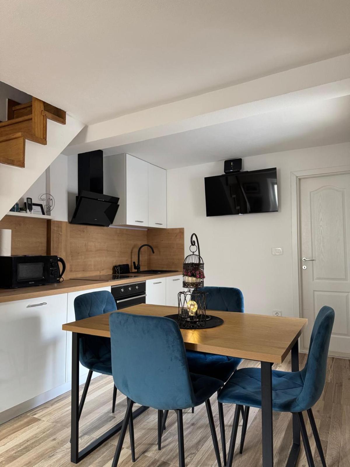 Apartments Bepina- 5 Mins From The Center Split Exterior foto