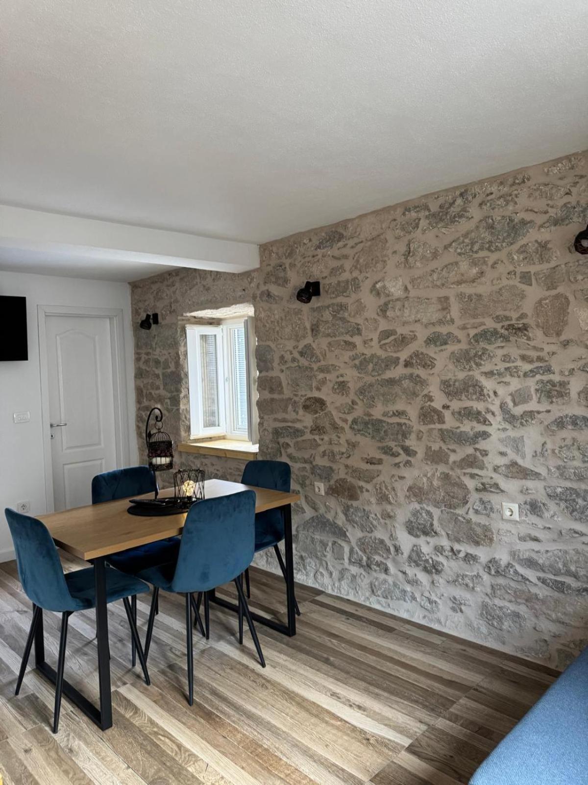 Apartments Bepina- 5 Mins From The Center Split Exterior foto