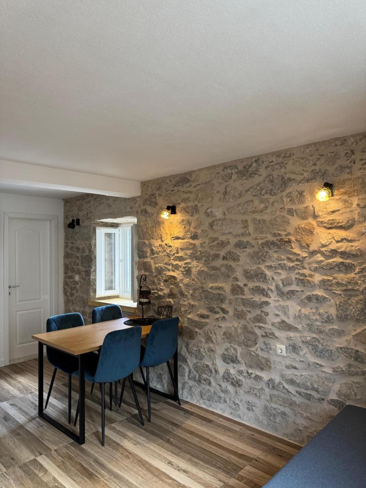 Apartments Bepina- 5 Mins From The Center Split Exterior foto